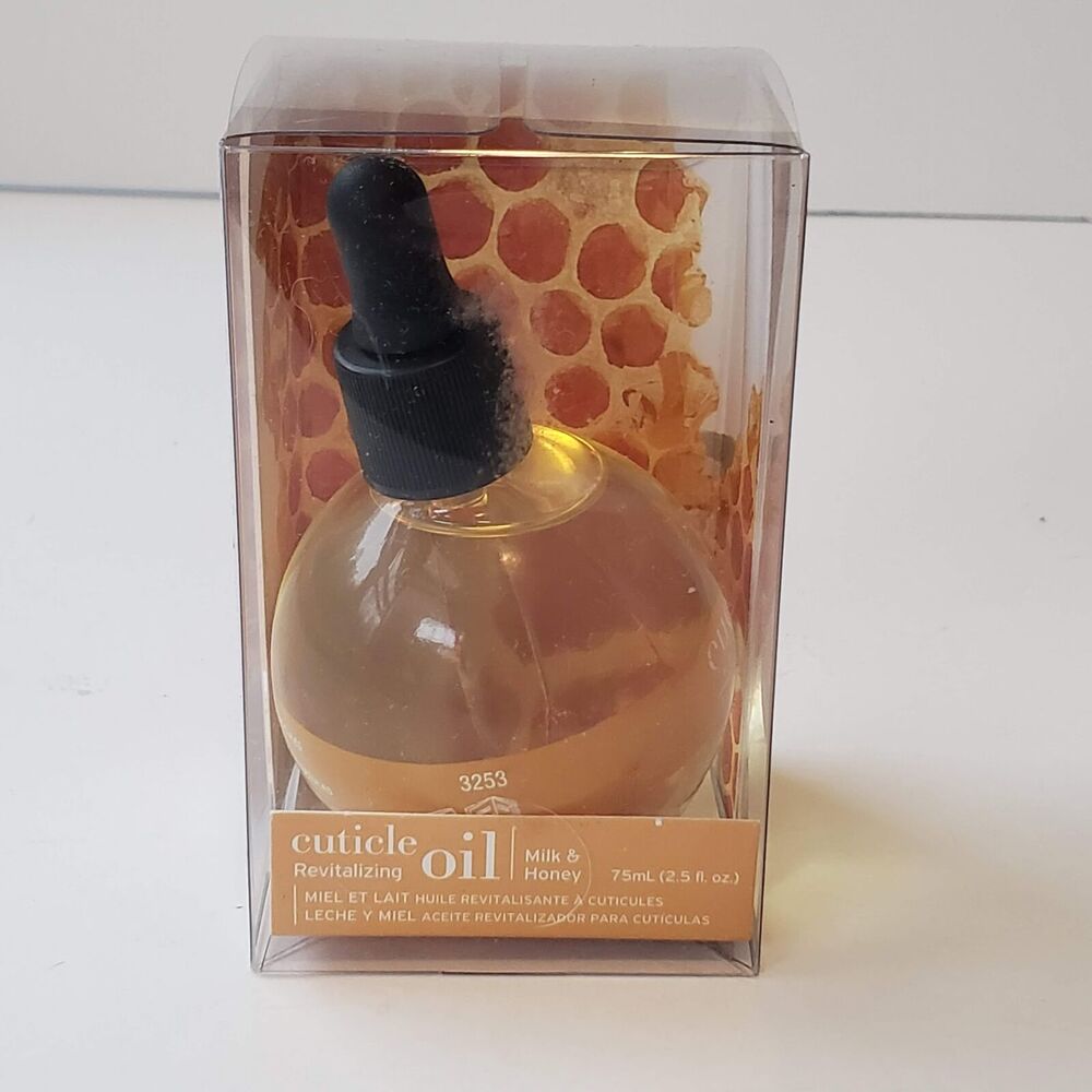 Cuccio Revitalize Cuticle Oil 2.5 Oz 75ml Milk & Honey New In Box Free Ship